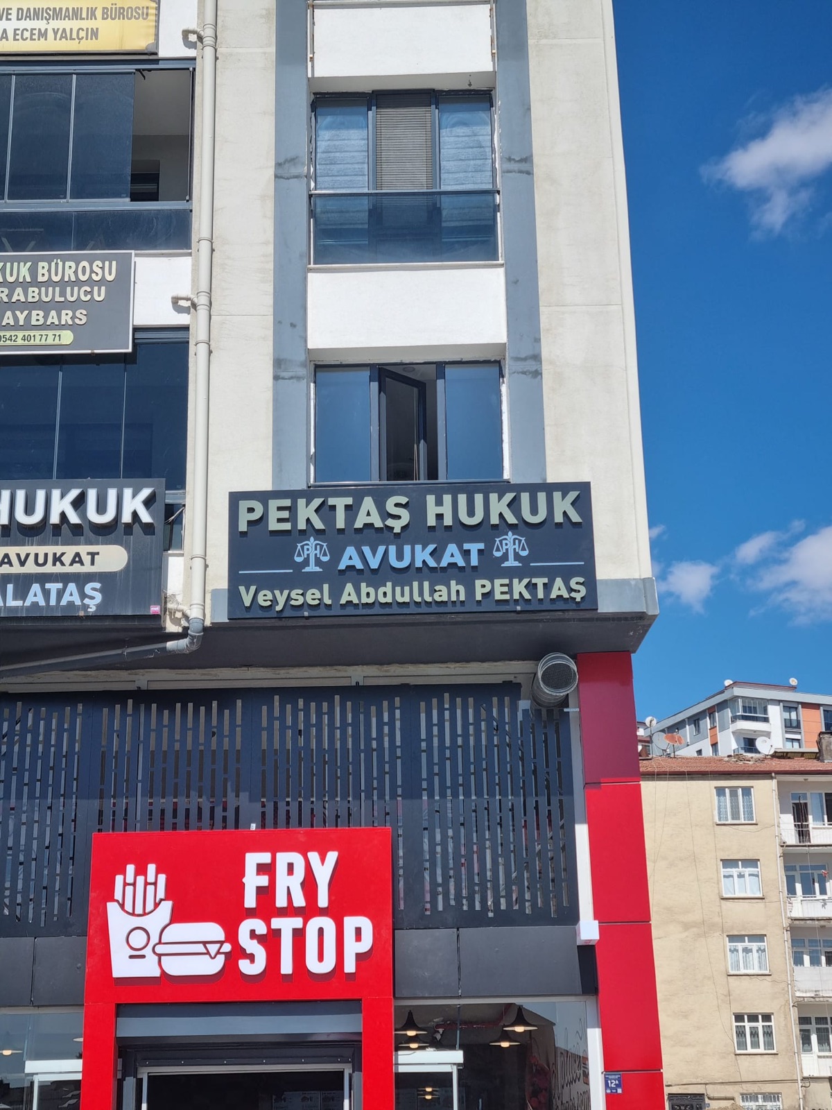 Pektaş Hukuk büro tabelası
